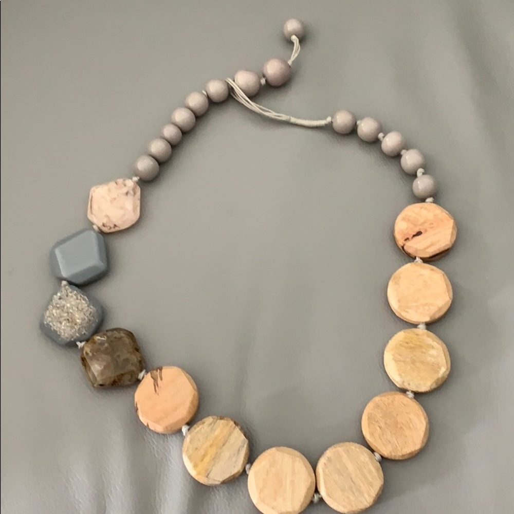 STUNNING MULTI MEDIA necklace